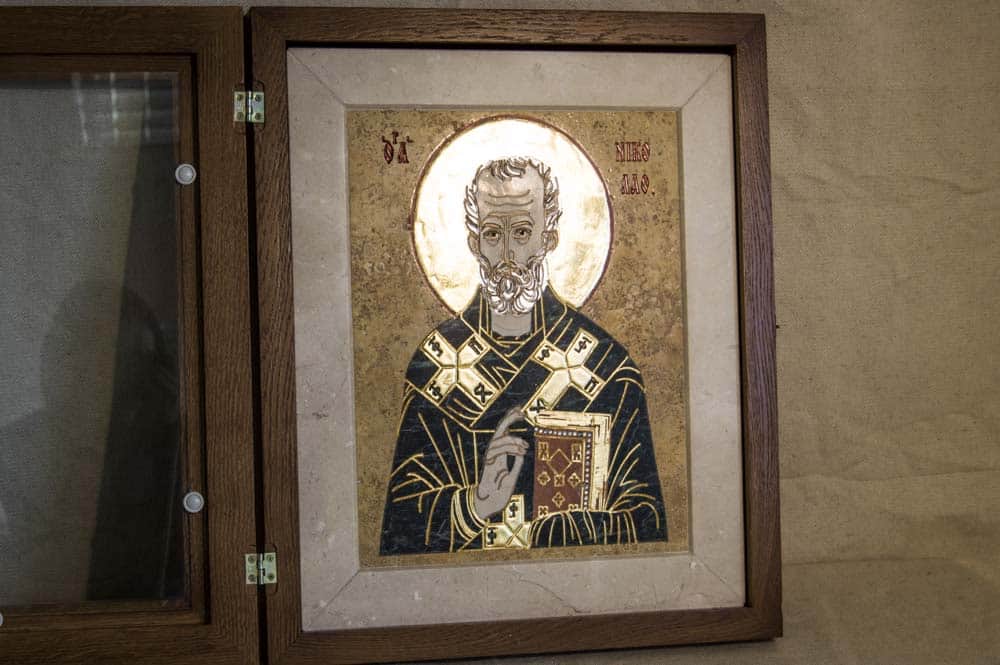 Икона Святого Николая Чудотворца инд. № 05 из мрамора, каталог икон, фото, изображение 1