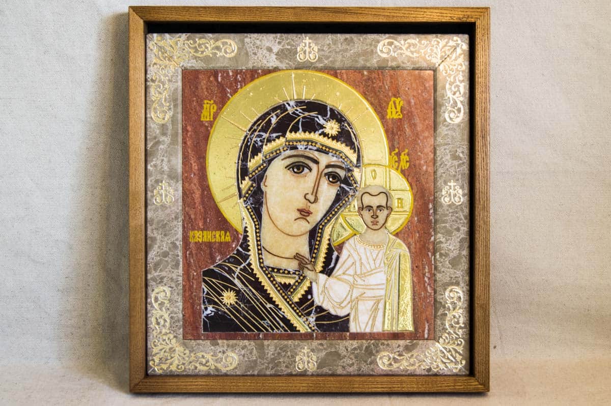 Резная Икона Казанской Божией Матери № 1-25-19 из мрамора, изображение, фото 1