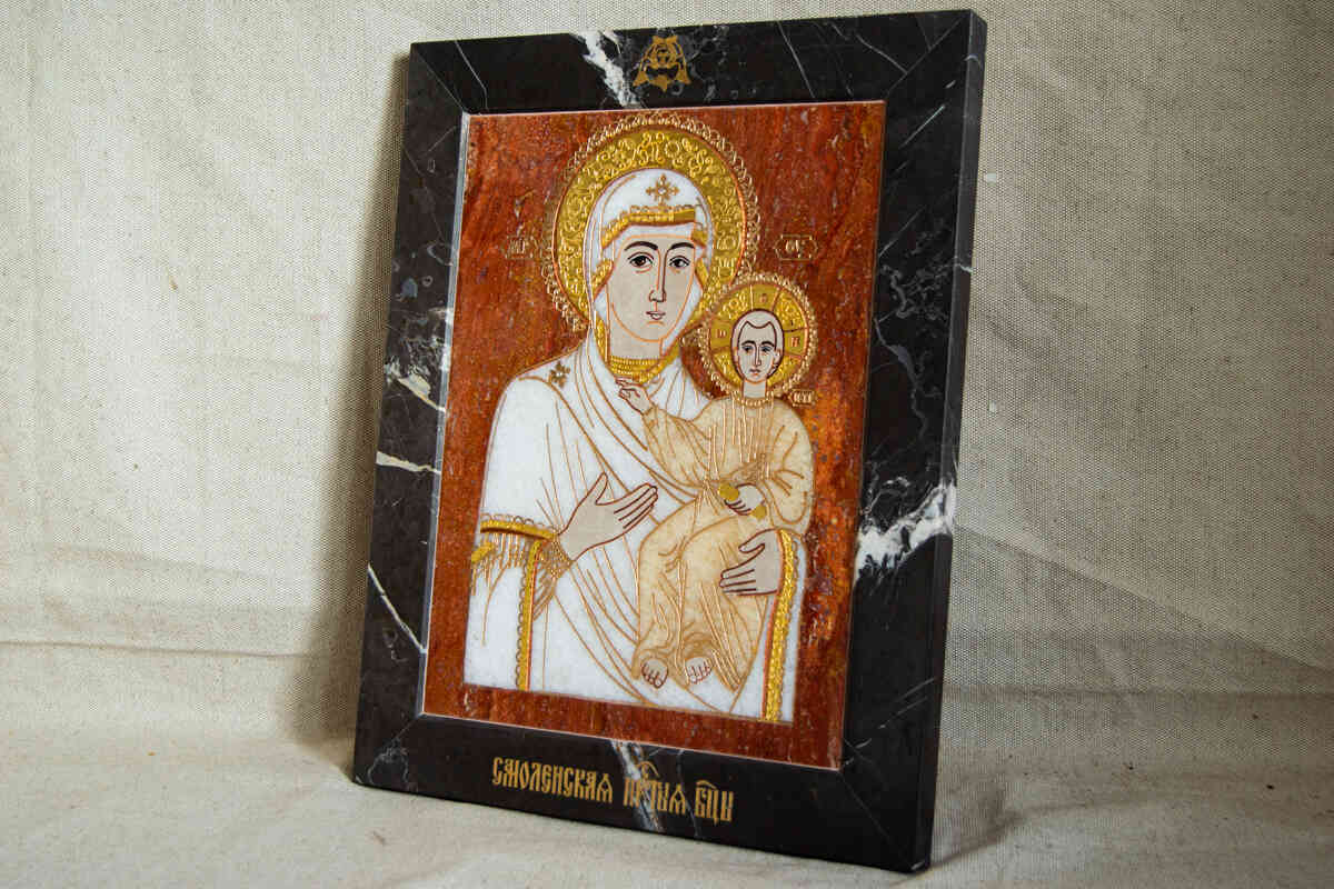 Икона Смоленской Божией Матери из мрамора от Гливи