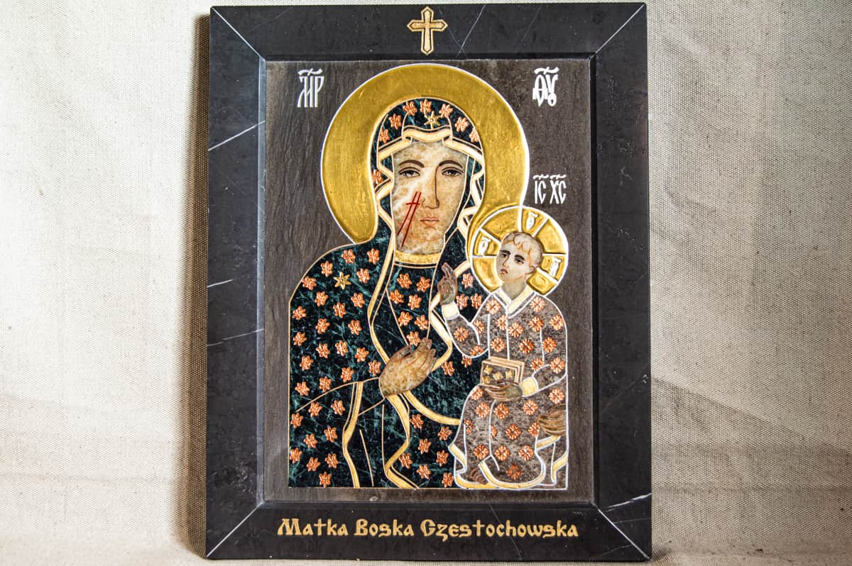 Купить католическую икону Ченстоховскую № 1.12-4 из мрамора в Минске, фото 1