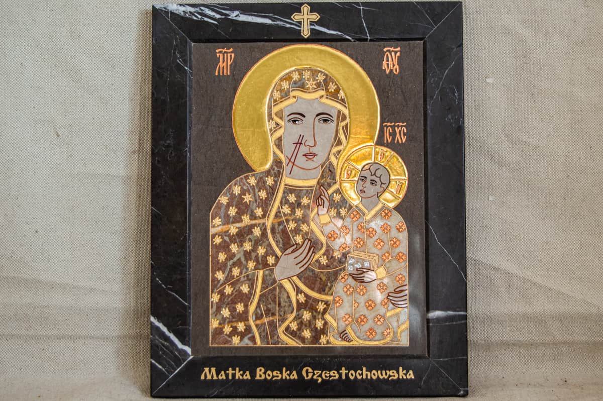 Купить католическую икону Ченстоховскую № 1.12-7 из мрамора в Минске, фото 1