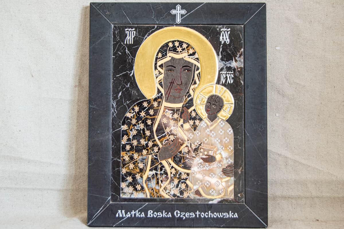 Купить католическую икону Ченстоховскую № 1.12-10 из мрамора в Минске, фото 1