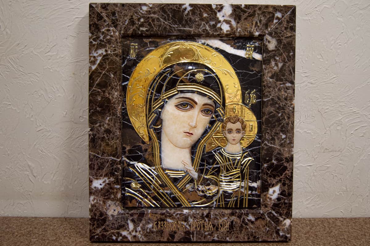 Икона Казанской Божией Матери № 3/12-2 из мрамора от Гливи, фото 1