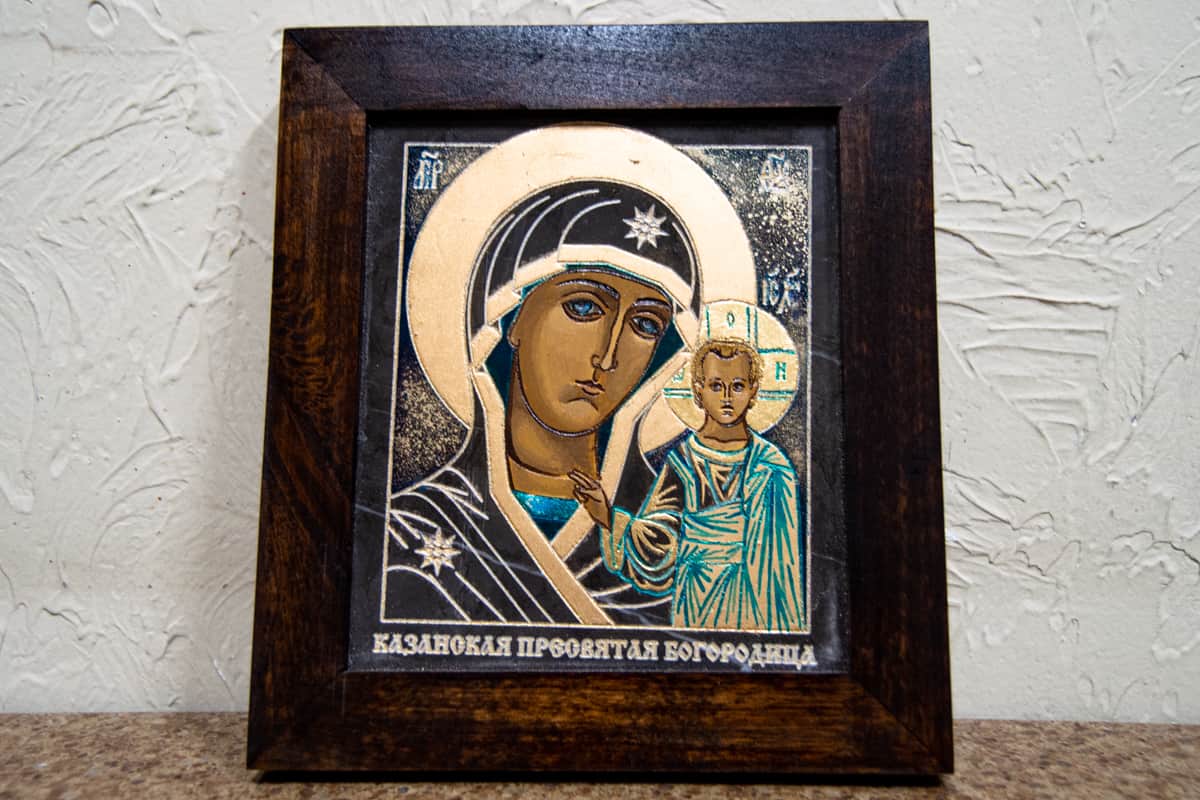 Икона Казанской Божией Матери № 4-16 из мрамора от Гливи, фото 1