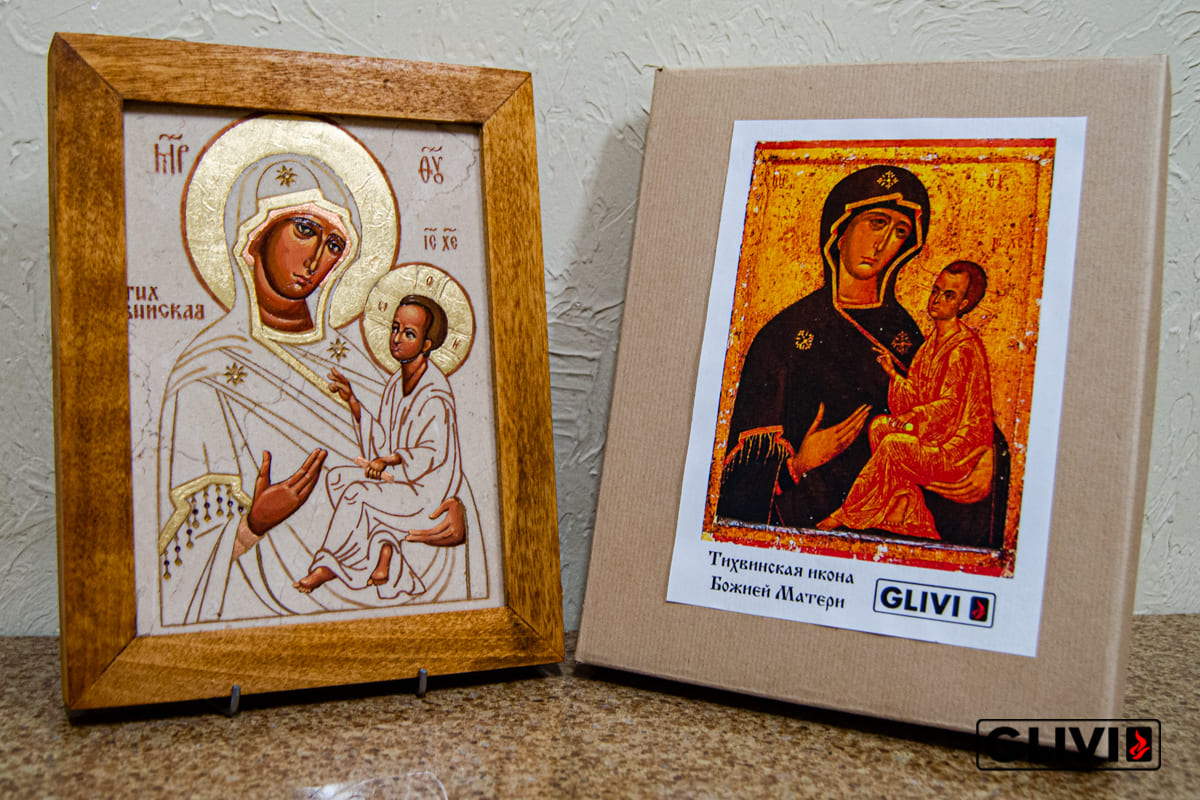 Тихвинская Икона Божьей Матери из мрамора от Гливи, фото сделано в салоне Гливи в Минске, изображение 5